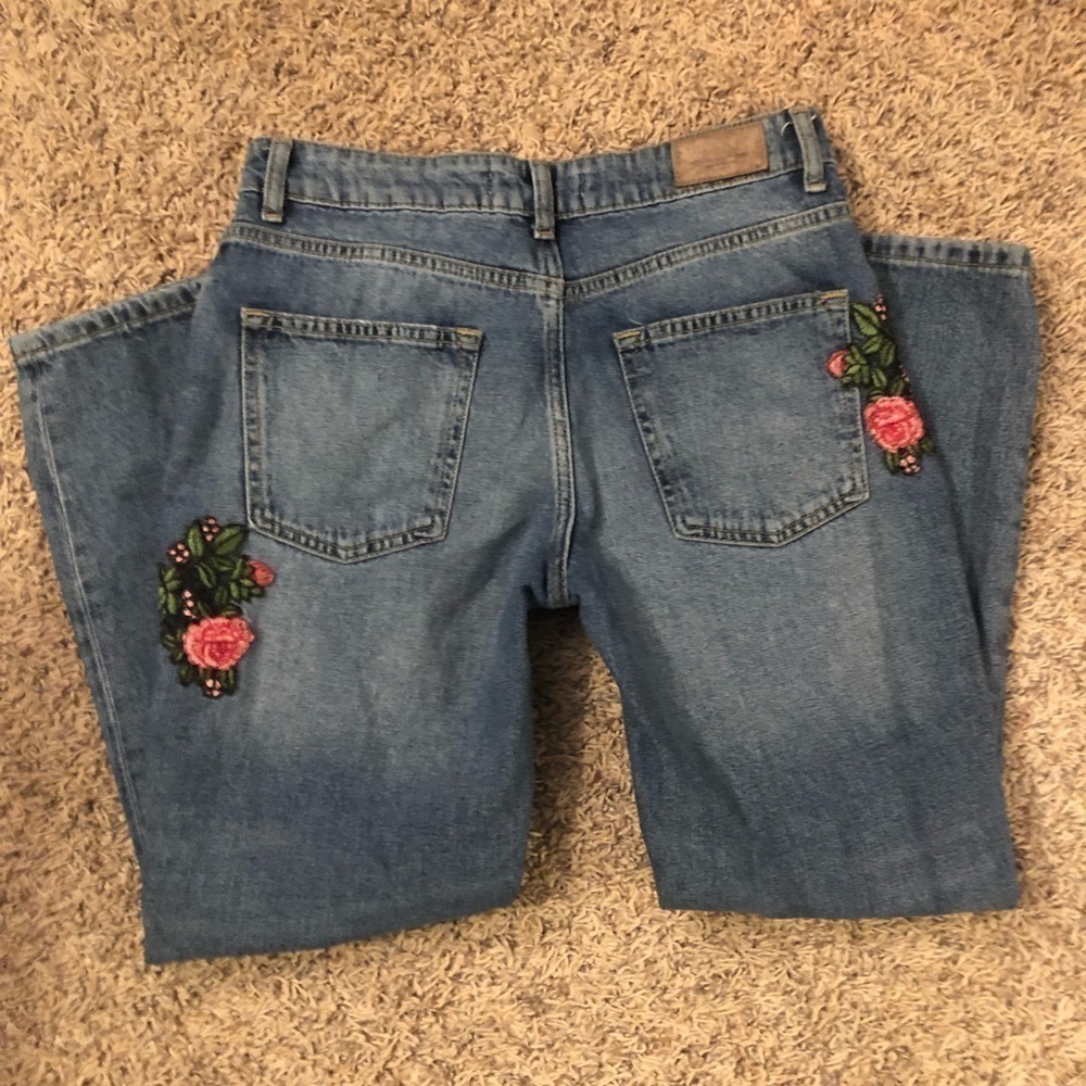 Zara Rose Sequin Detail Distressed Relaxed Fit Jean Sz 4 - Picture 4 of 7
